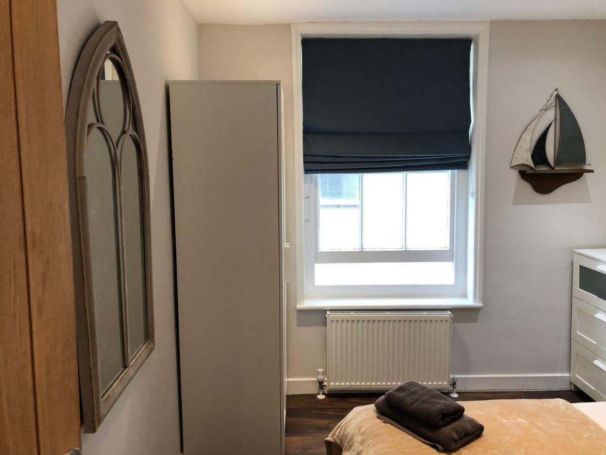 פורטסמות' Modern One Bedroom Apartment Near The Seafront מראה חיצוני תמונה